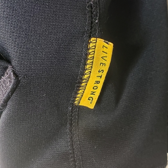 Nike Livestrong Thermafit Hoodie Size Large - Picture 5 of 10